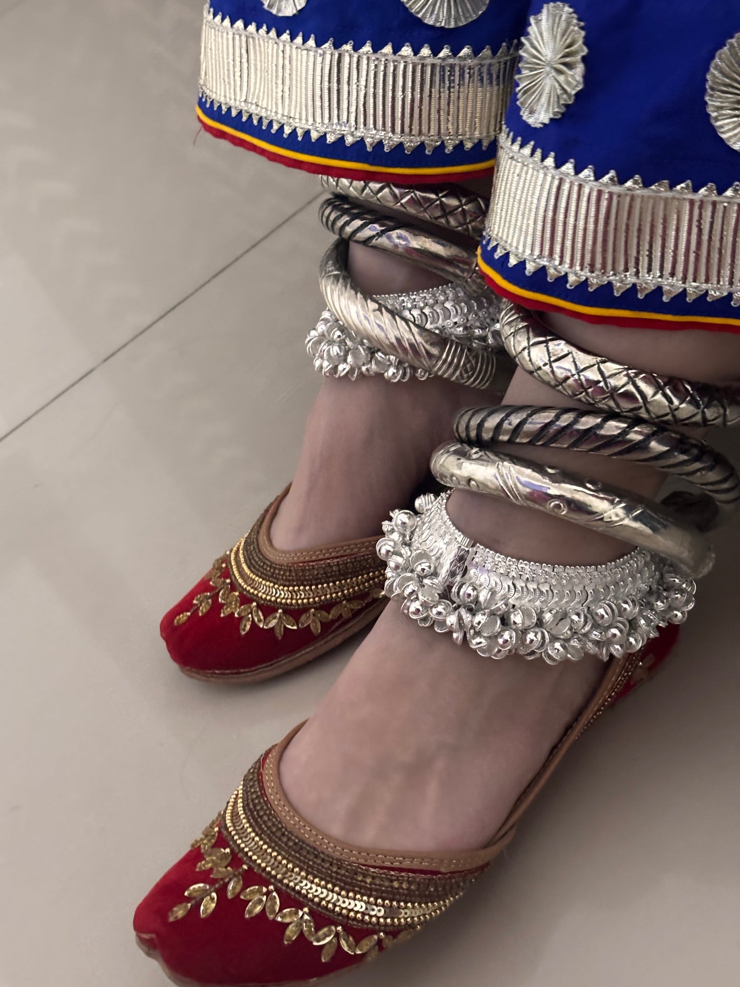 Authentic Haryanvi Silver-Tone Kadi Pair (Cross Design) – Adjustable Ethnic Anklet